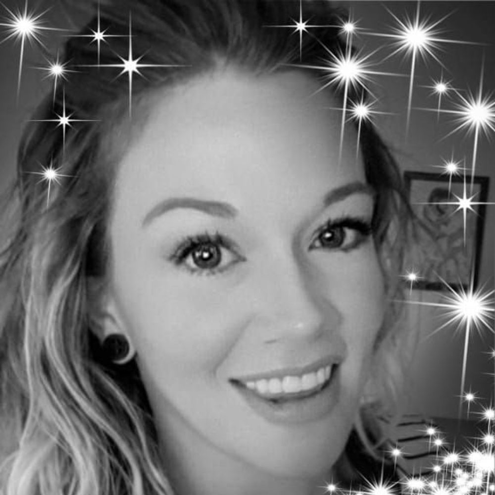 Meet your Posher, Steph